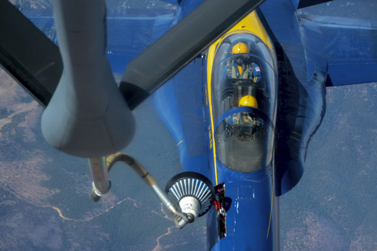 Picture of the Day: Blue Angels Getting Fuel From Air Force KC-135R Stratotanker