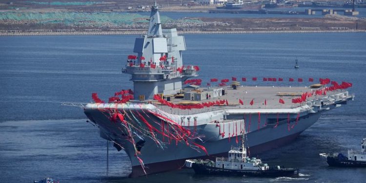 China Claims it is Ready to Build Larger Aircraft Carriers