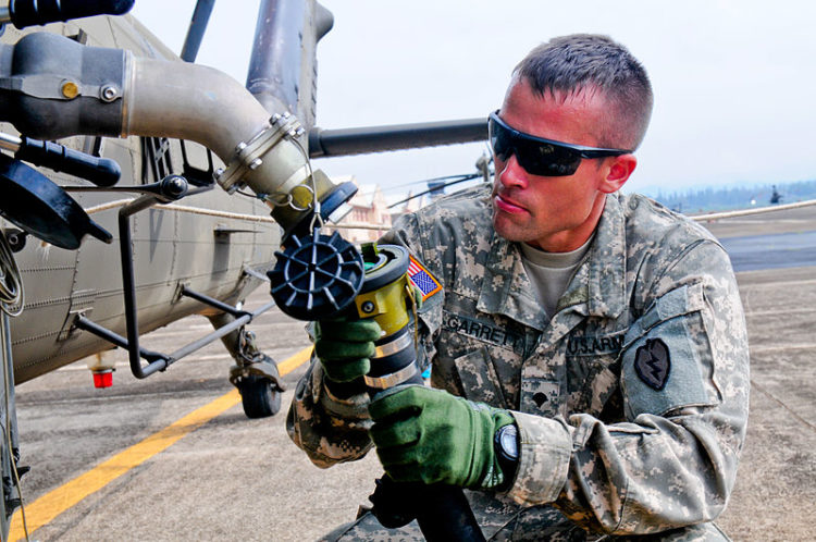 Watch: Refueling a UH-60 Black Hawk Helicopter Katterbach Army Airfield, Germany