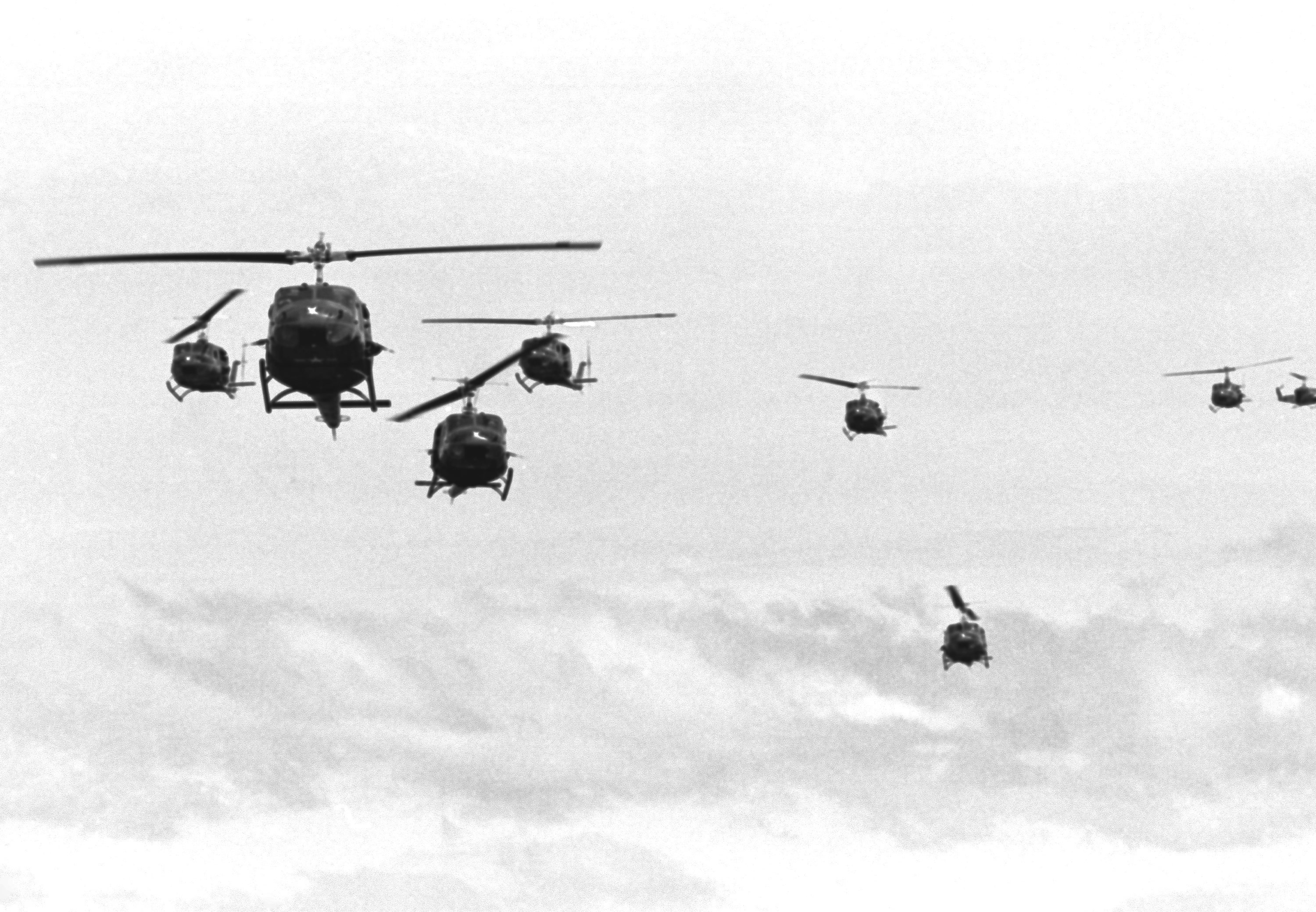 Vietnam Helicopter Pilot And Crew Member Memorial Unveiled At Arlington ...