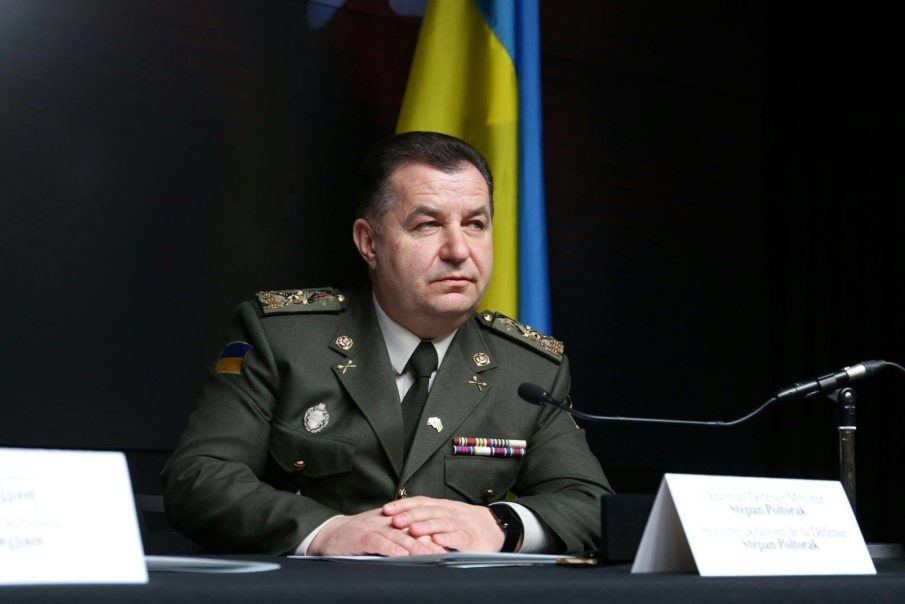 Ukraine’s Minister of Defense addresses Russian troop movement at the border