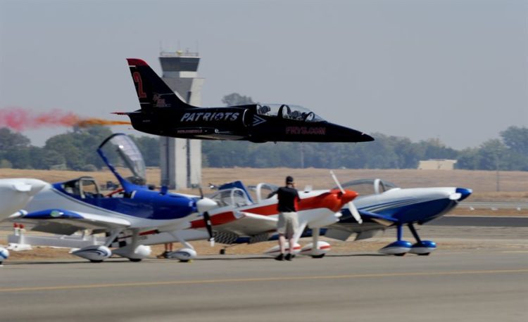 Watch: Patriots Jet Team at the Beale Air & Space Expo