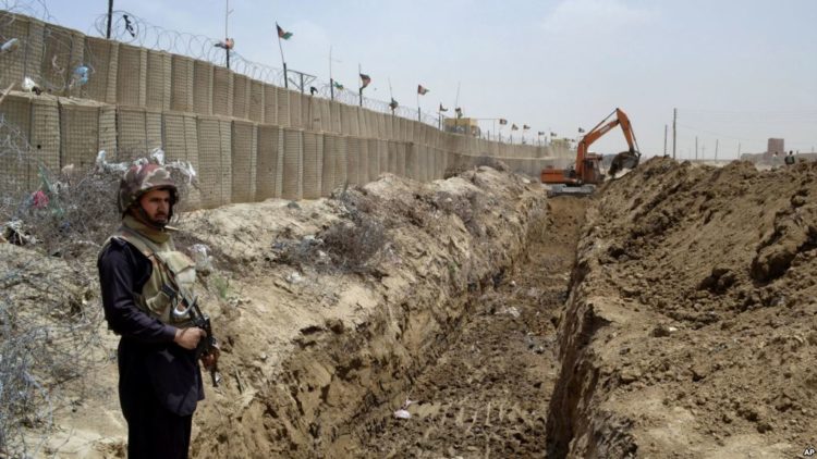 Pakistan Building Fence Along Border with Afghanistan