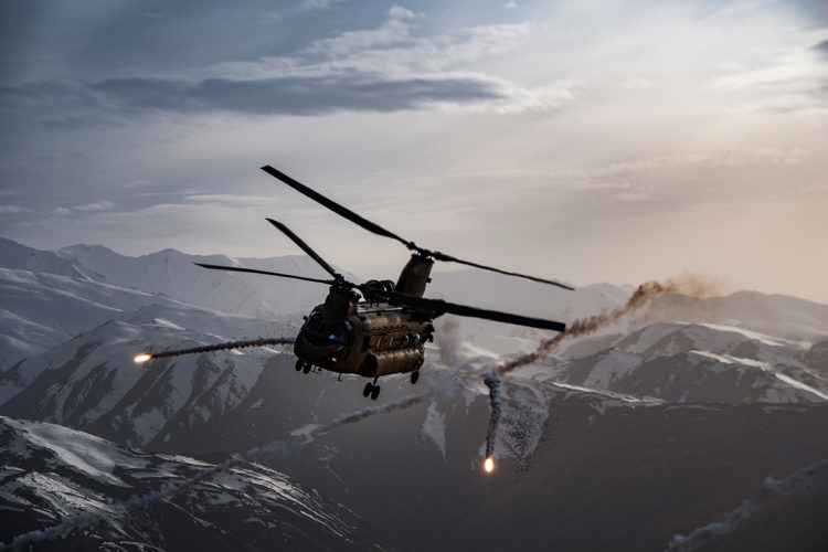 Picture of the Day: U.S. Army Task Force Brawler CH-47F Chinook Releases Flares
