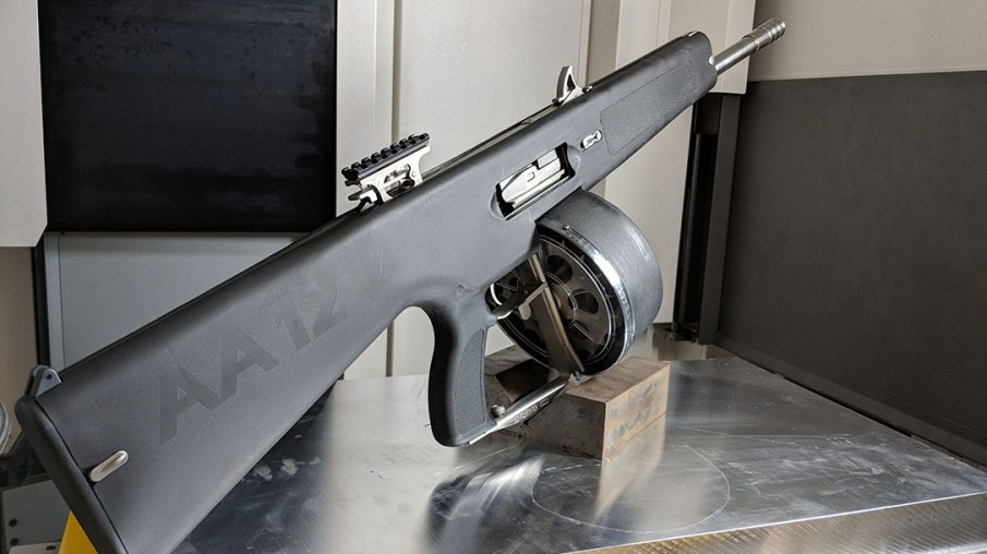 AA-12 Semi-automatic shotgun with 20 round drum