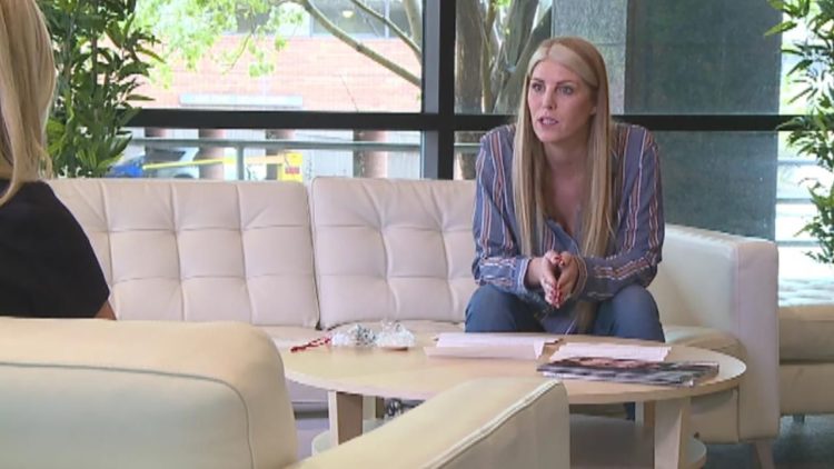 Airline Passenger Fined $500 for Not Disclosing an Apple Given Her During Flight