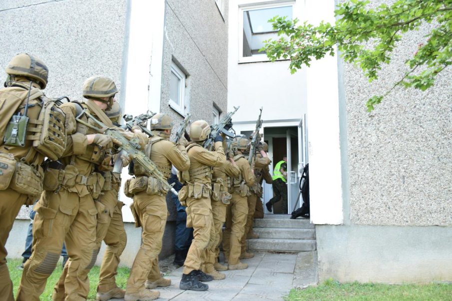 Watch: Ukraine’s counter-terrorism soldiers conduct training exercises