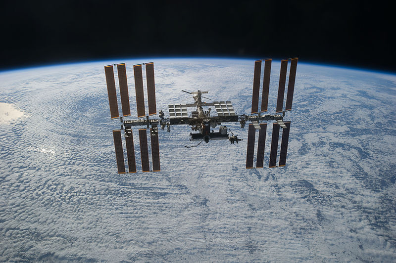 With private investors unlikely, NASA plans to spend about $1 billion on destroying the International Space Station
