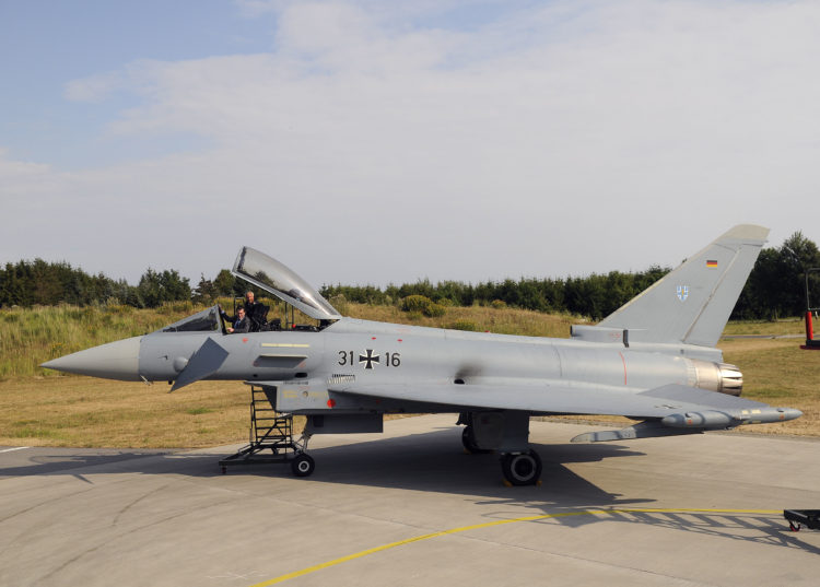 Syrian intervention in support of US-led coalition being debated by Germany