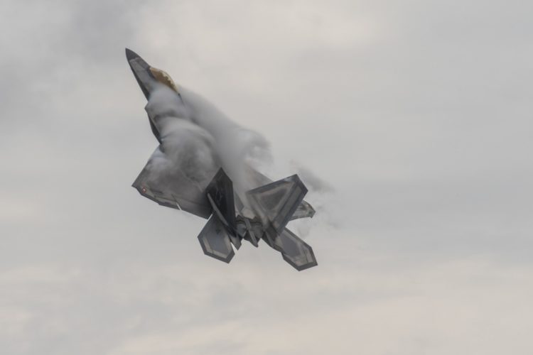 The Pic of the Day: Showing off in an F-22 Raptor