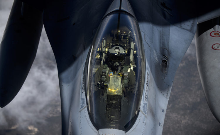 The Pic of the Day: Refueling an F-16 Fighting Falcon