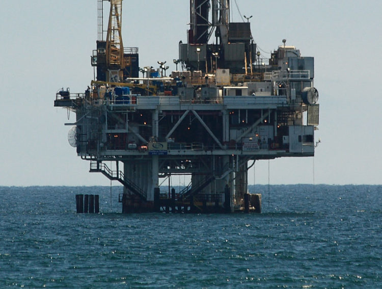 Pending Chinese help, Venezuelan oil production falls to lowest level since 1949