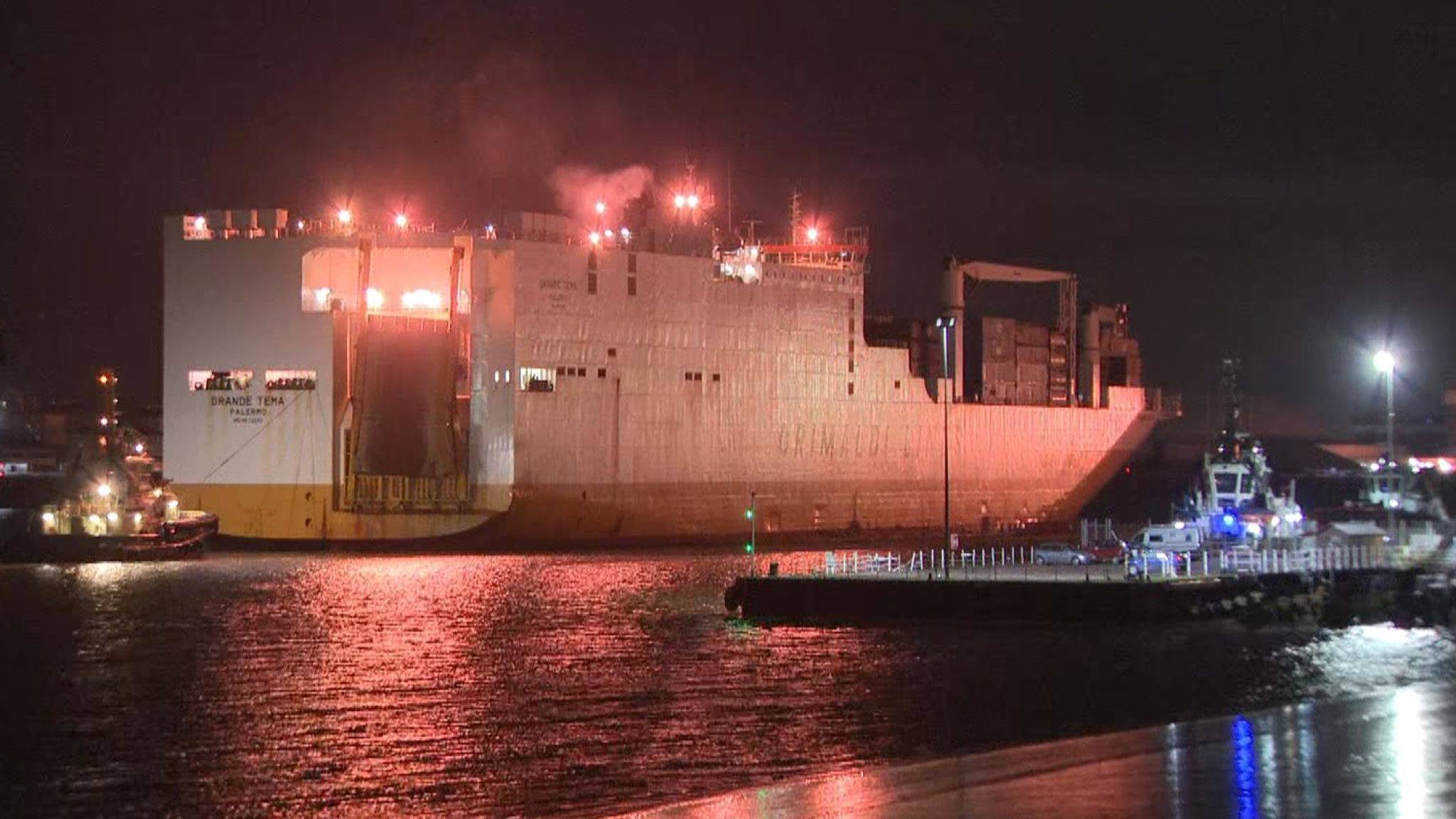 British Special Boat Service storm a hijacked cargo ship near London