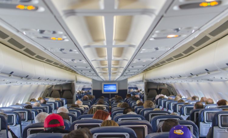 How to survive holiday travel: A flight attendant dishes on flying like a pro