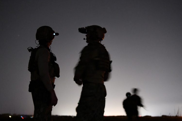 7 Navy SEALs granted immunity to testify against Chief Gallagher