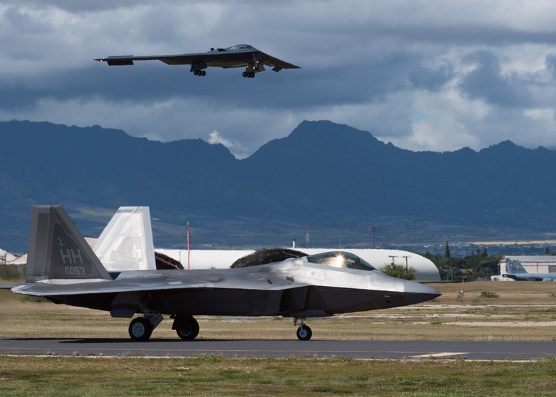 Check Out These Incredible Shots Of F-22 Raptors And A B-2 Spirit ...