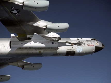 Is the US government lying about being behind Russia and China in hypersonic technology?