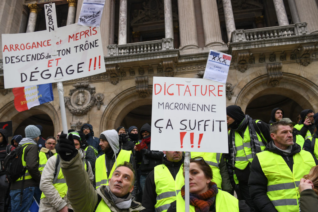 France tries to quell unrest as violence surrounding 'Yellow Vest' protests ramps up