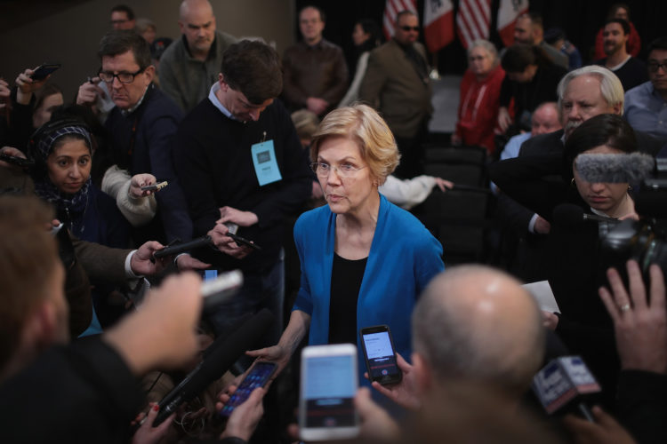 The Pic of the Day: Sen. Elizabeth Warren forms presidential exploratory committee