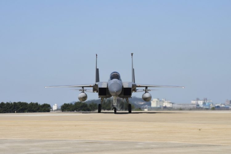 The Pic of the Day: U.S. Air Force F-15 Eagle arrives at Kunsan Air Base