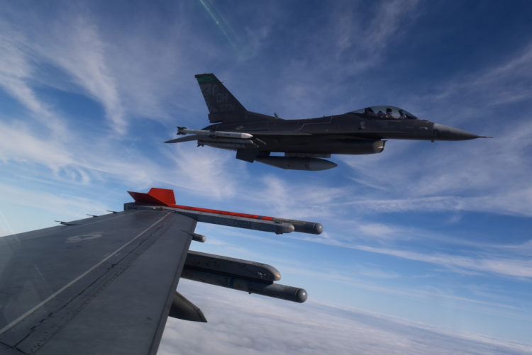 The Pic of the Day: F-16 Fighting Falcons over Florida