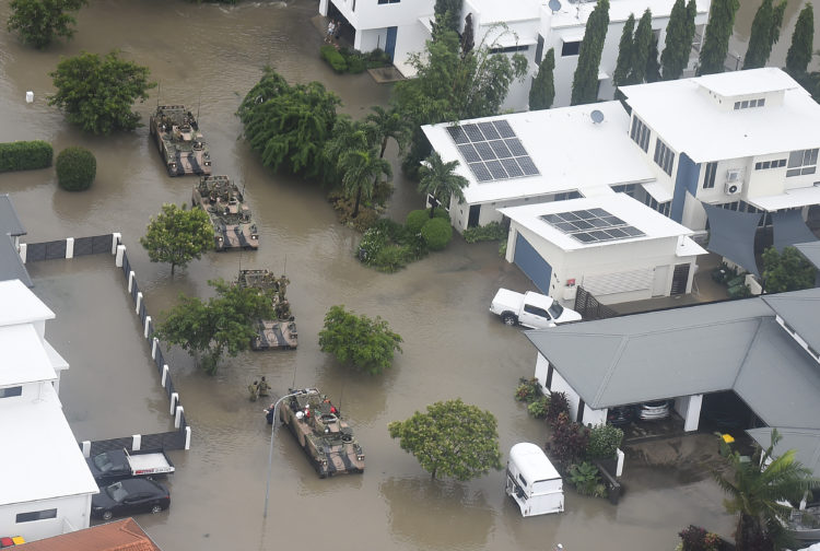 The Pic of the Day: Australian military helps civilians during torrential rain