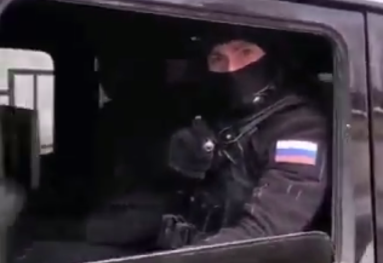 Russian man picks the wrong vehicle to road rage on