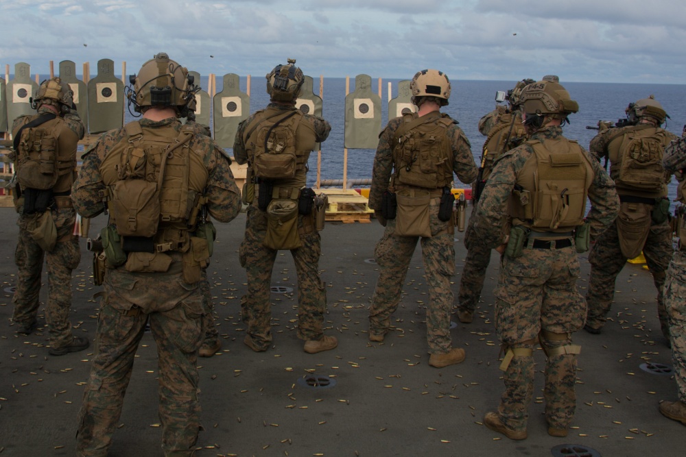 The Pic Of The Day: Force Recon Marines Train | SOFREP