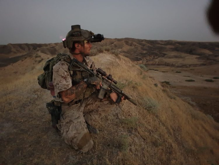 A One Man Army: Navy Chief Receives Silver Star for Heroics Against ISIS