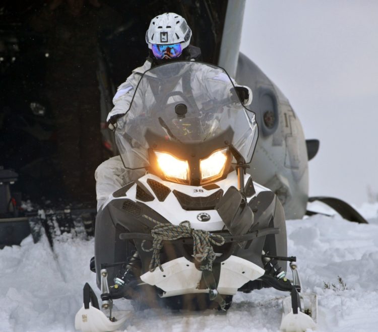 The Pic of the Day: Wanna look cool? Join the Special Forces