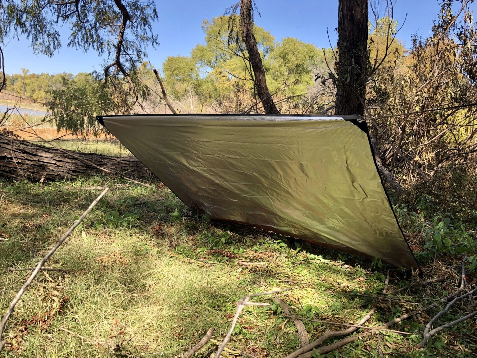 Emergency Blanket Shelter