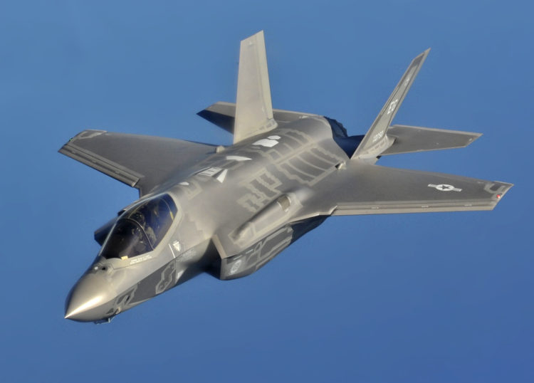 American F-35s overfly Special Operations bases in Syria