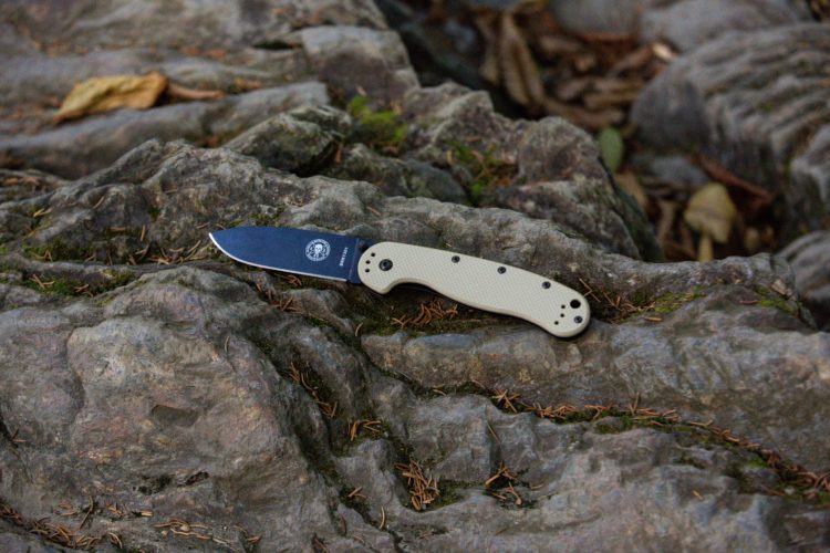 The top-5 fixed-blade knives for the tactical dad