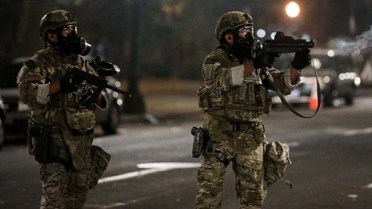Pentagon is having qualms about police officers with military gear
