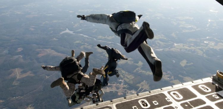 A Navy SEAL’s 5 Most Important Leadership Tasks