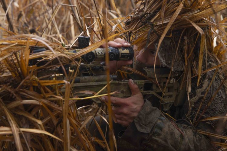 Watch: Former SEAL Sniper and the Value of Solution Mindset in Life and Business