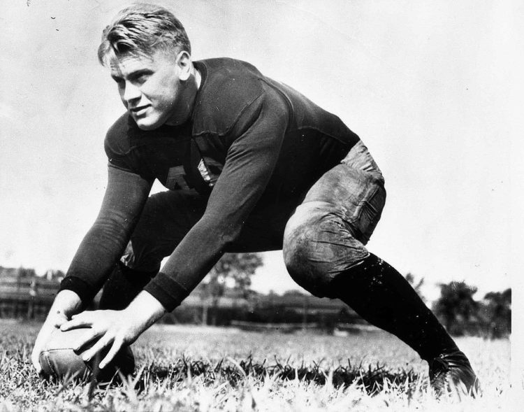 6 Veterans Who Became Famous Sports Icons