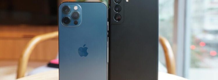 Battle Phones!! iPhone 12 Pro Versus Samsung Galaxy S21 Ultra