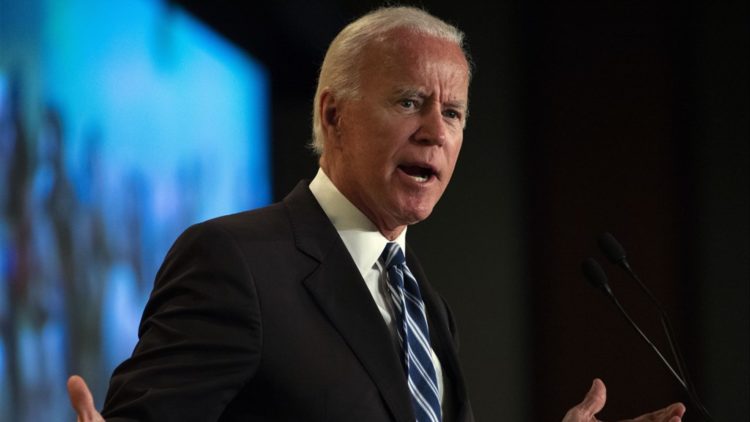 Biden Urges Pentagon to Make COVID Vaccine Mandatory
