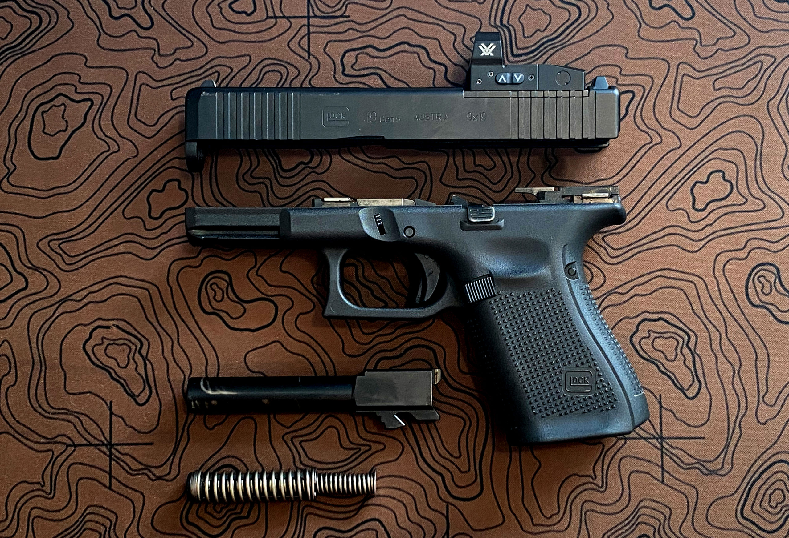 Glock 19 Gen 5 disassembled parts