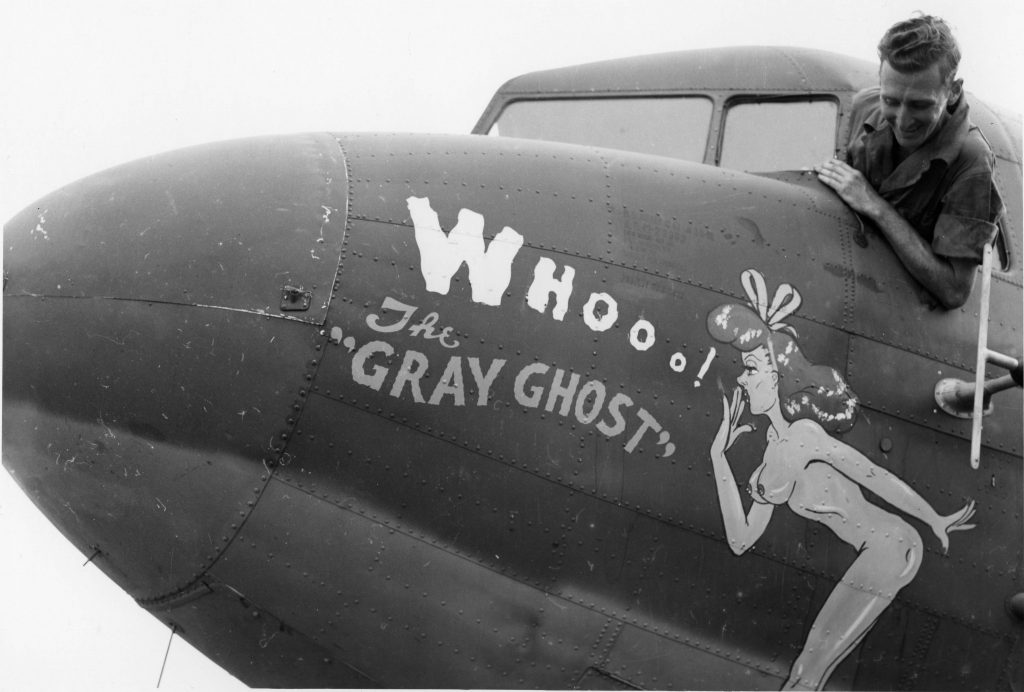 Pinup Nose Art and inscription “Grey Ghost”