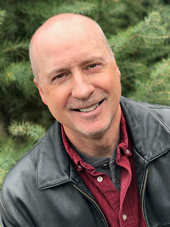 Alabama local Jeffrey "Jeff" Rease, professional photographer and pioneer of Portraits of Honor (Jeffrey Rease Official Website)