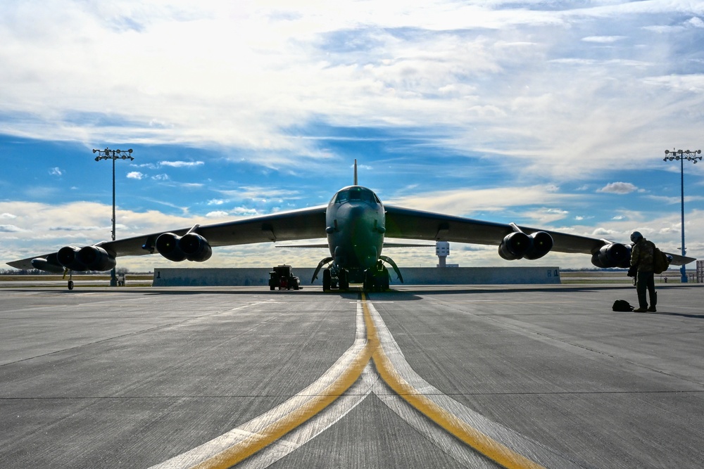 A B-52H Stratofortress is prepared for fight at Minot Air Force Base, N.D., Oct. 25, 2021. The last B-52H built was delivered in Oct. 1962. (DVIDS, U.S. Air Force photo by Airman 1st Class Zachary Wright). Source: https://www.dvidshub.net/image/6920614/b-52s-day