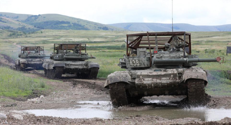 Russian tanks equipped with iron cages to defend against Javelins (INF News). Source: https://inf.news/en/military/eac0a230d17e68d456c973a7c573e5dd.html