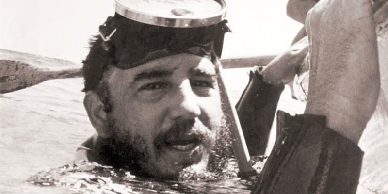 Fidel Castro during a scuba diving session, date unknown (scubaboard.com). Source: https://scubaboard.com/community/threads/fidel-alejandro-castro-ruz.536510/