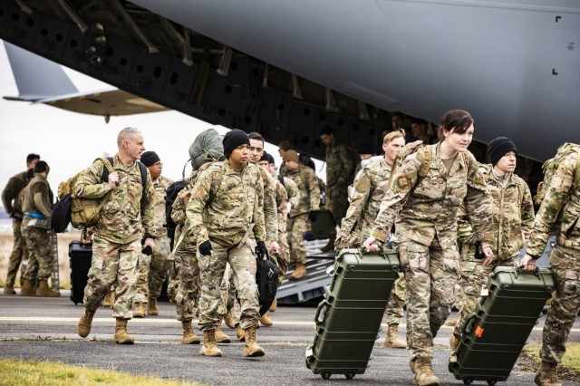 Members of the US Army being deployed to Europe (US Army). Source: https://www.army.mil/article/254189/biden_shifts_us_troops_in_europe_to_defend_frontline_nato_states