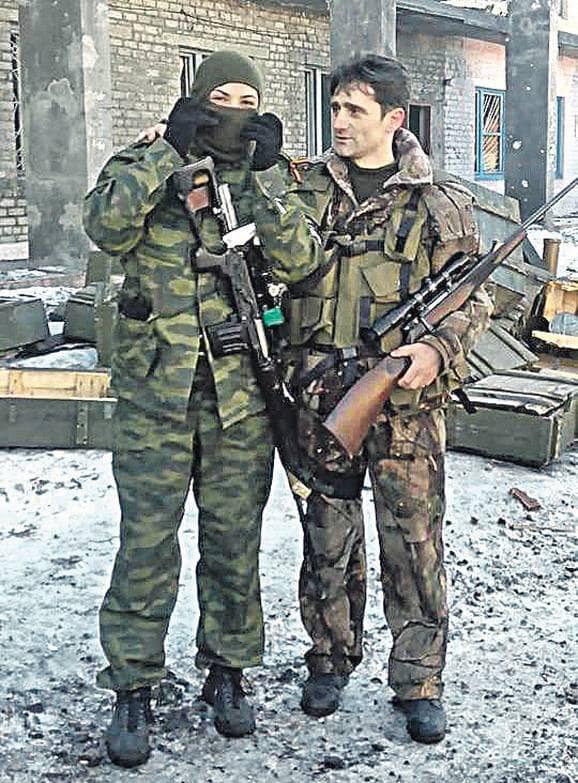 Irina "Bagira" Starikova, a female Russian sniper with over 40 kills photographed with a fellow soldier (Інформагентство АрміяInform). Source: https://www.facebook.com/iamo.armyinform/posts/701487554627909