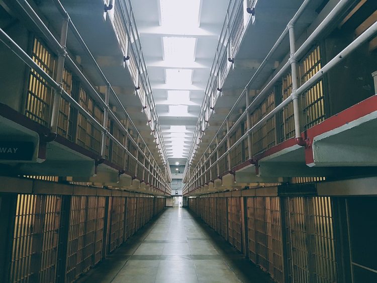 Smooth Criminals: Most Daring Prison Breaks of All Time