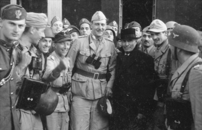 Mussolini (center) and Otto Skorzeny after Operation Oak (Gran Sasso raid)