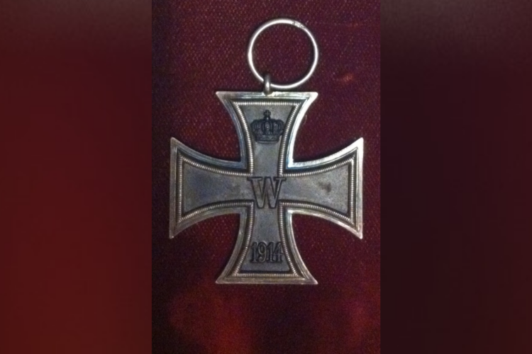4 Ways German Soldiers Could Get An Iron Cross Award During WWII